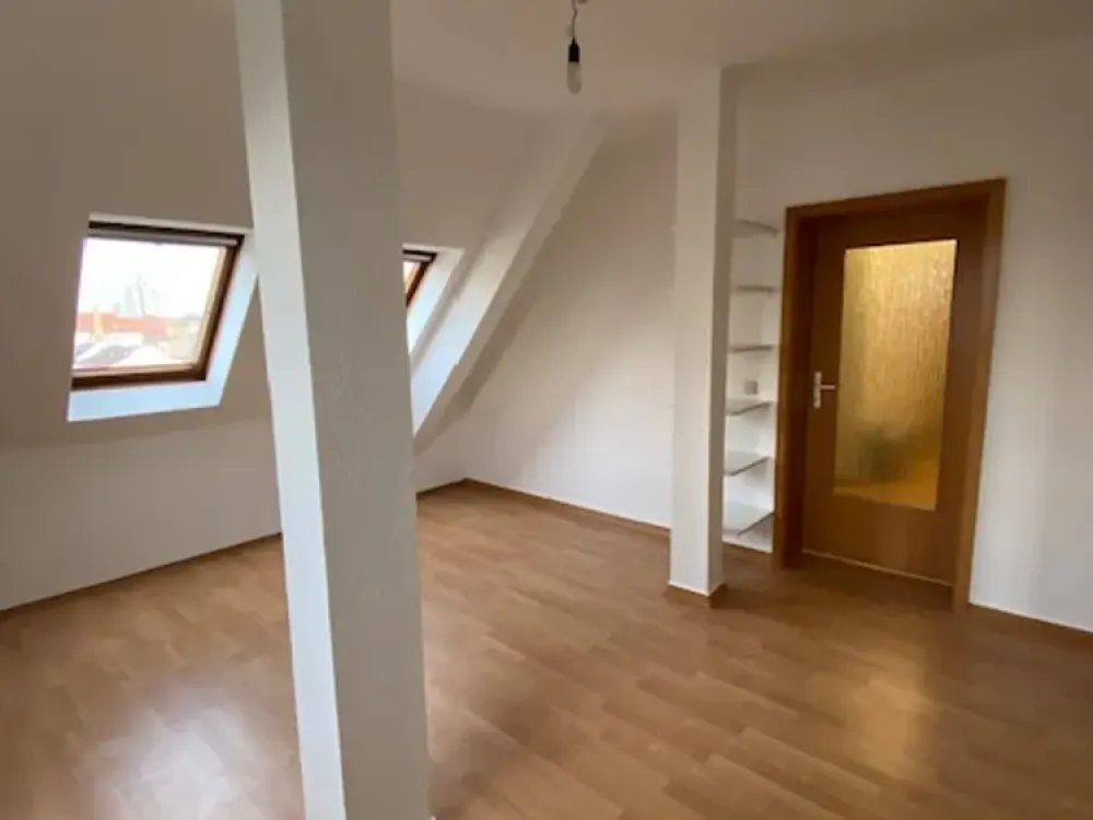Helle 2-Zimmer Dachgeschosswohnung in der Leipziger Südvorstadt