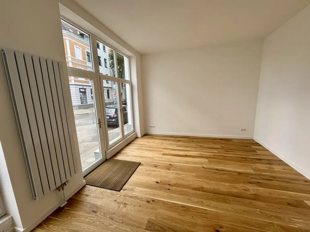 Praxis oder Wohnung - wunderschöne, vollständig renovierte 5-Zimmer-Wohnung in bester Wohnlage