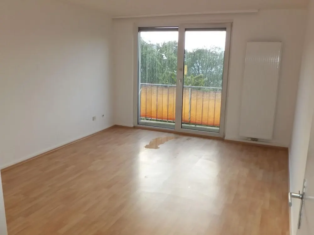 Helle 2-Zimmer-Wohnung mit Balkon in Offenbach / Nähe Westend