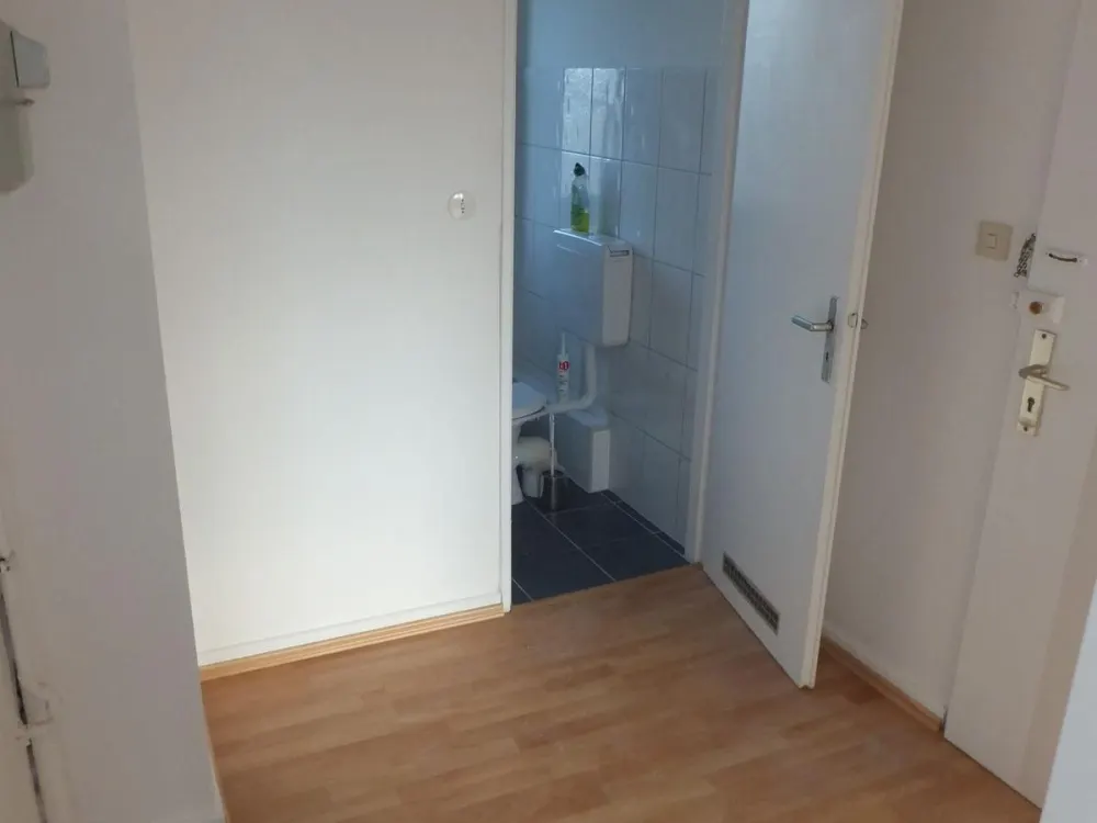 Helle 2-Zimmer-Wohnung mit Balkon in Offenbach / Nähe Westend