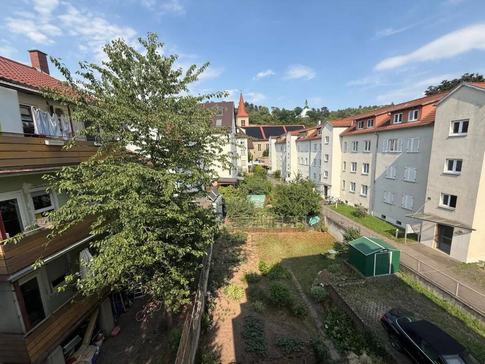 *** Gepflegte, teilmöblierte 2-Zi.Whg. mit EBK + Balkon + Gartenanteil ***