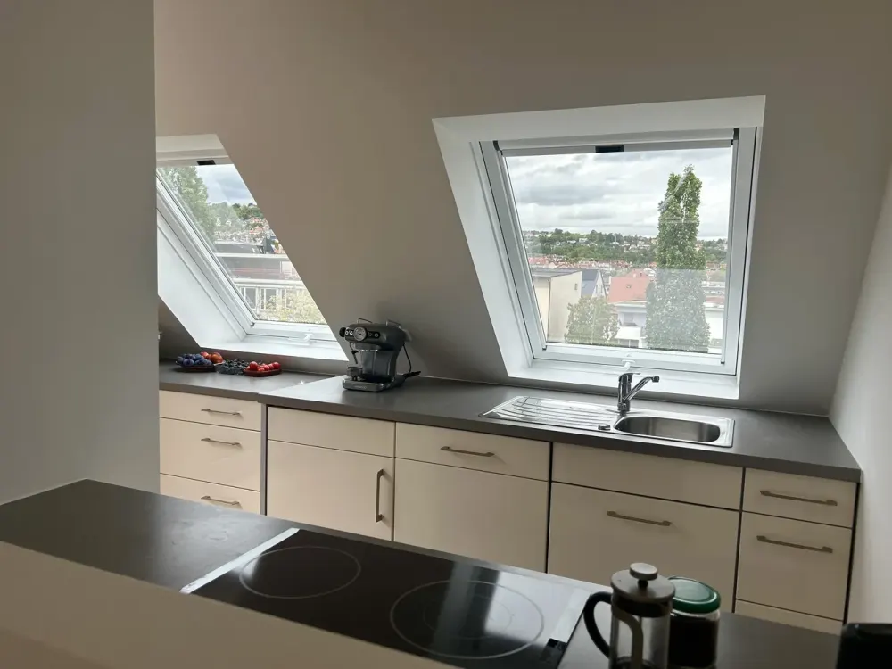 Aussicht, große Terrasse, 2 TG-Stellplätze
