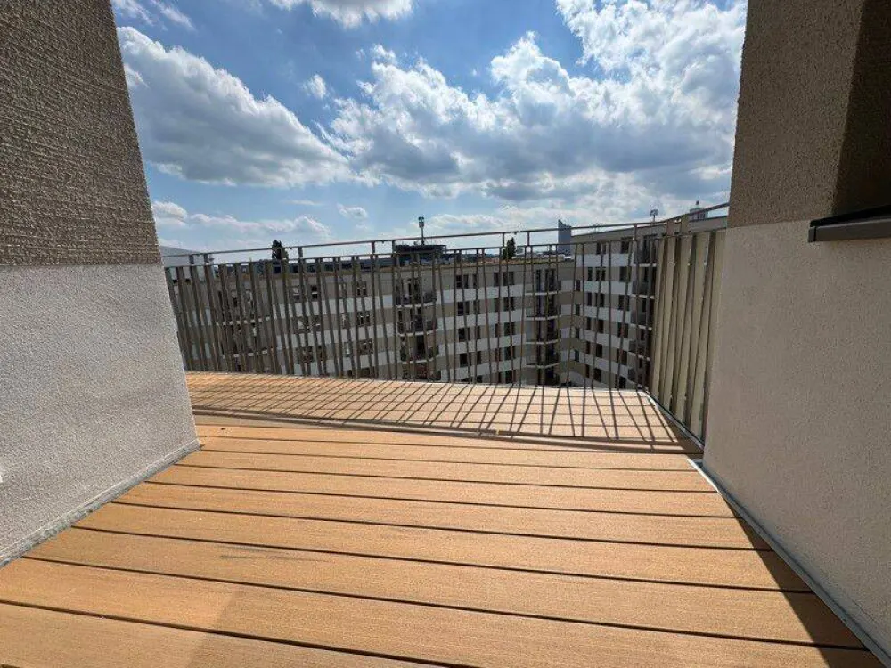 Attraktiv! 4-Zimmer-Wohnung mit 2 Balkonen und traumhafter Aussicht im Erstbezug