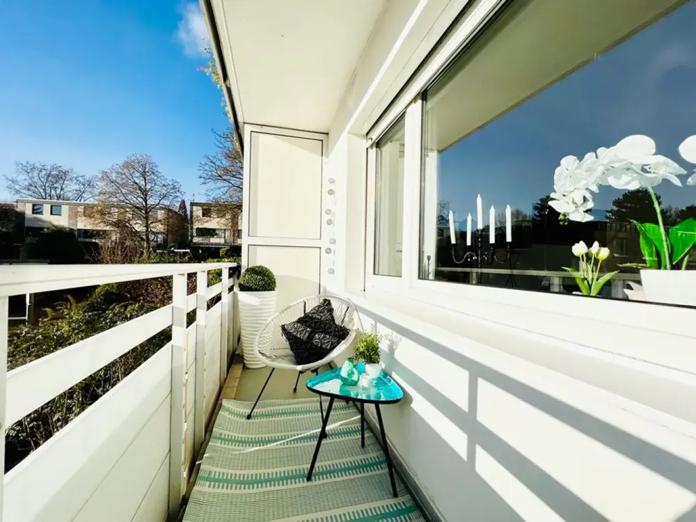 1-Zimmer-Wohnung mit Balkon in Düsseldorf Unterbach