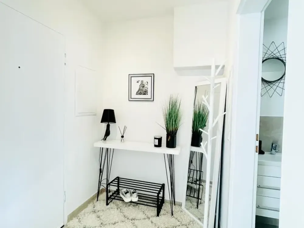 1-Zimmer-Wohnung mit Balkon in Düsseldorf Unterbach