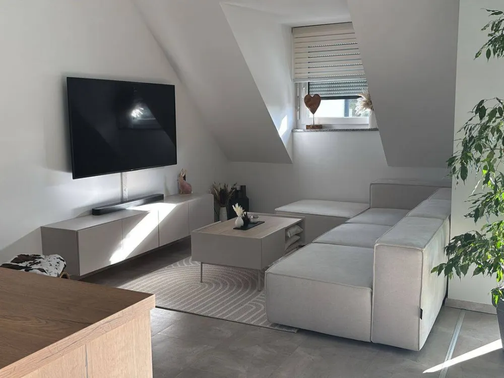 Sonnenloft - Sonnige, moderne Wohnung mit Dachterrasse im Süden Nürnbergs - Ideal für Paare!