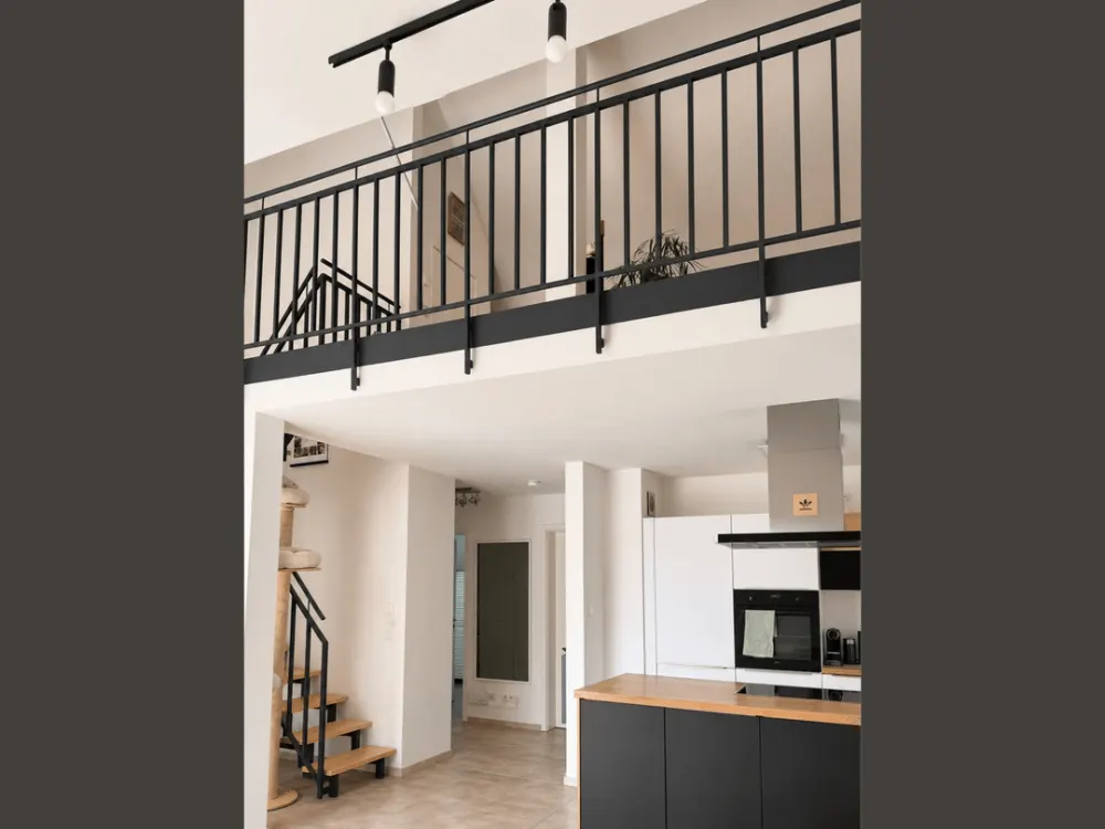 Sonnenloft - Sonnige, moderne Wohnung mit Dachterrasse im Süden Nürnbergs - Ideal für Paare!