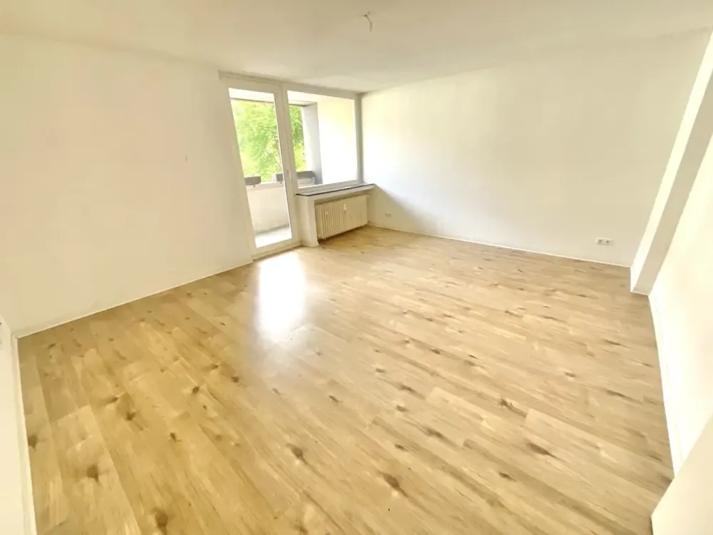 Schöne 1 Zimmerwohnung mit Balkon
