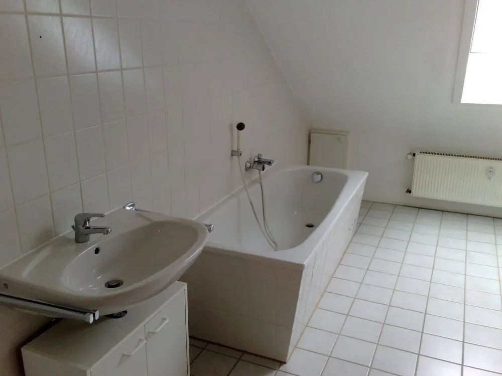 /Tannenwäldchen: Zentral gelegene renovierte Wohnung mit Blick auf Kassel