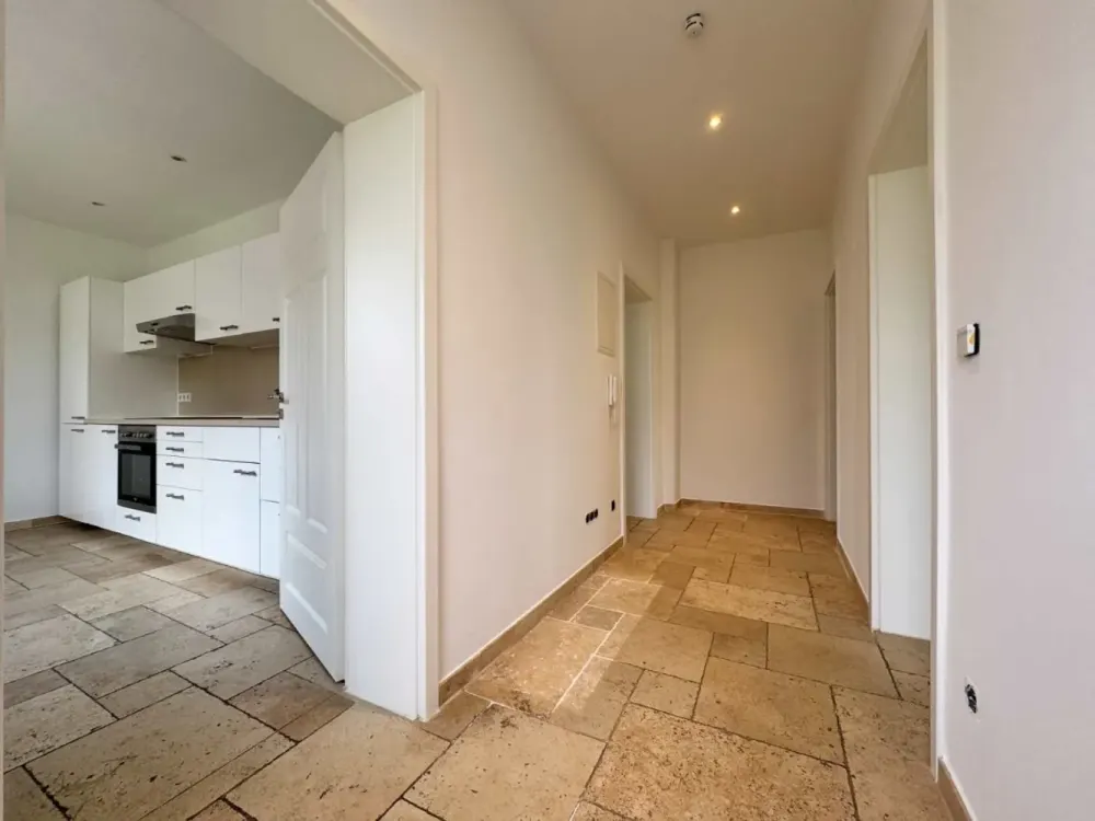 Großzügige 2-Zimmer-Wohnung mit Süd-Terrasse und hochwertiger Ausstattung