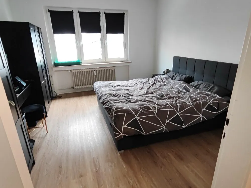 3 Zim. mit Balkon auf der Königsstraße!