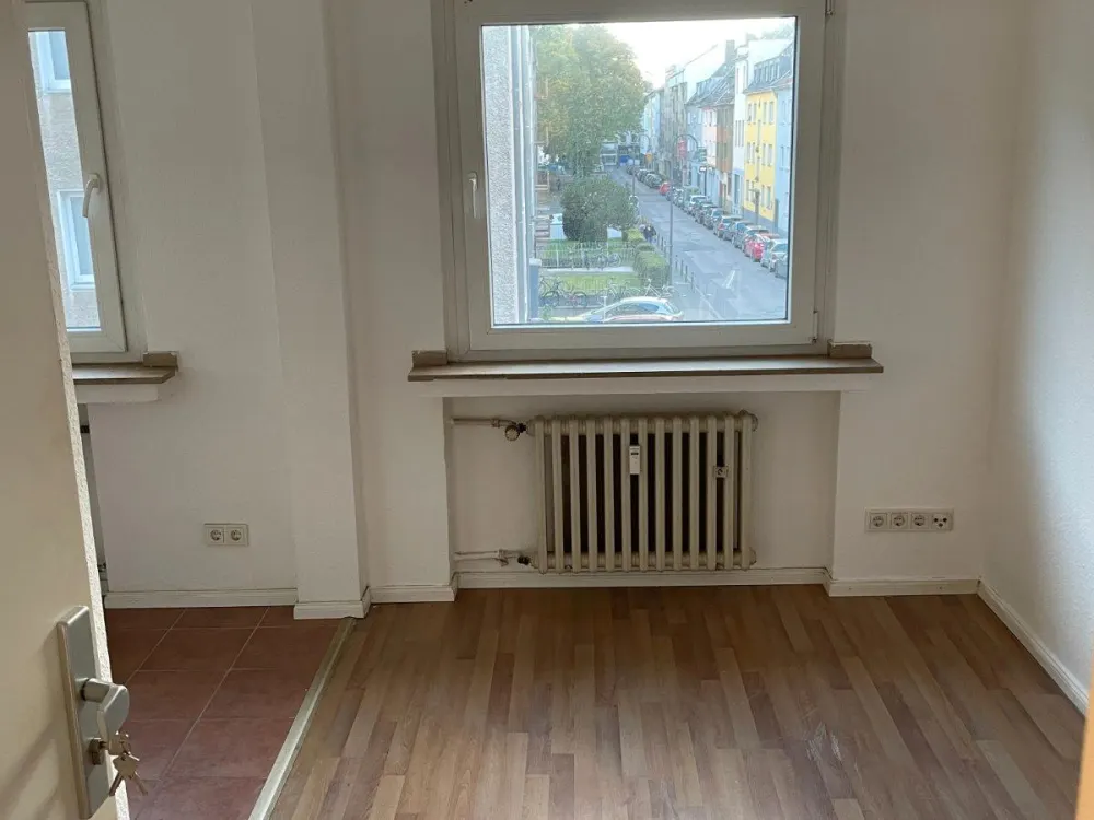 Gemütliche, helle 1-Zimmerwohnung mit Einbauküche und eigenem Bad