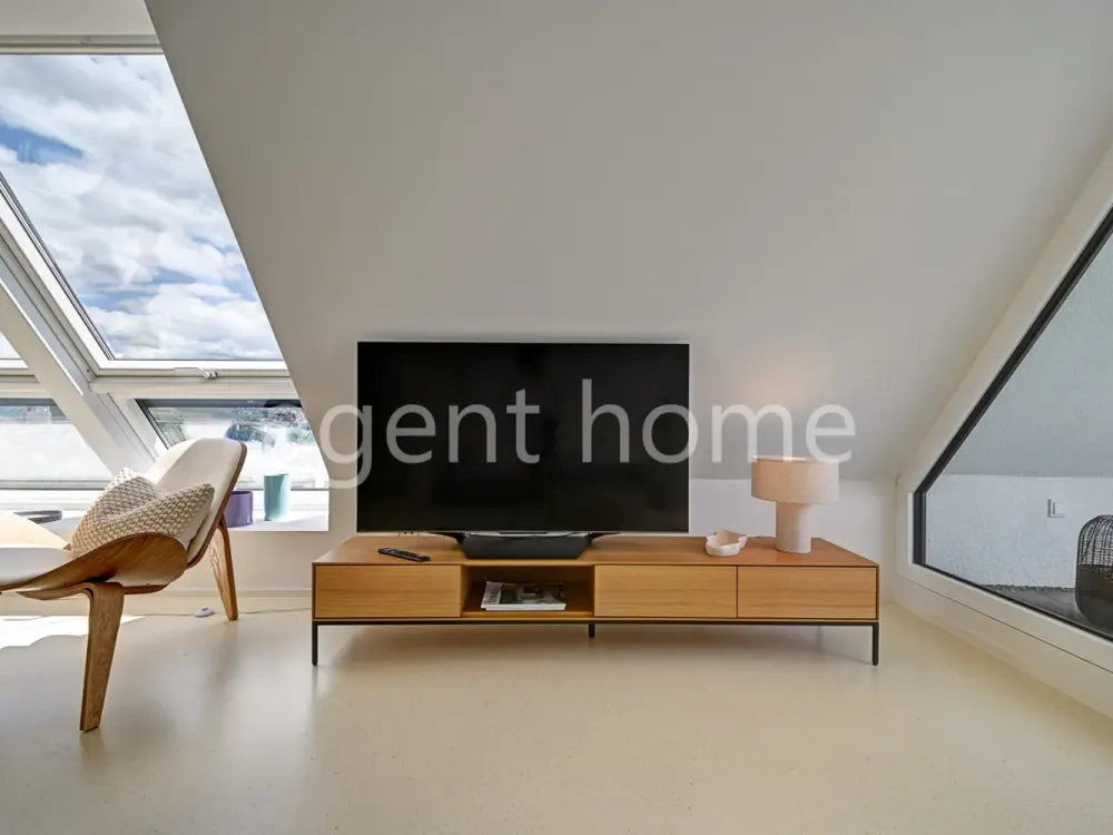 FURNISHED - LOFT STYLE - Exceptional Apartment with Balcony