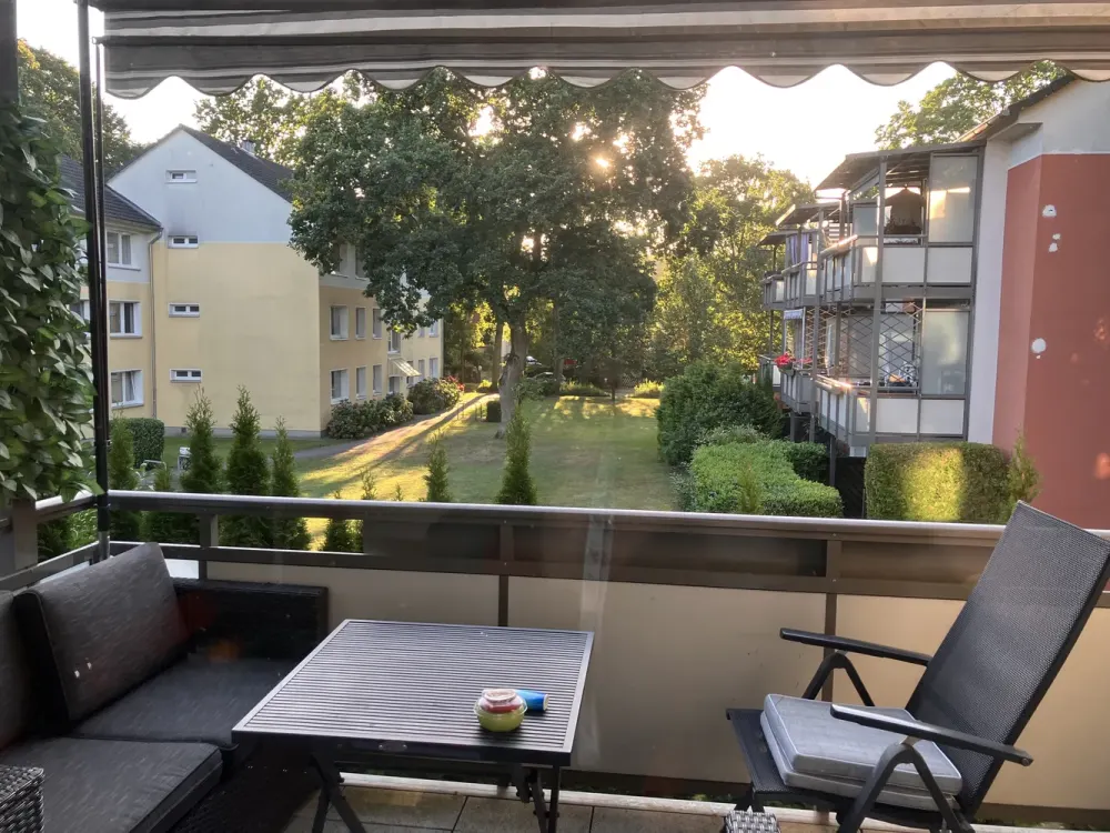 Nachmieter gesucht: 2-Zimmer-Wohnung mit grossen Balkon in Iserbrook