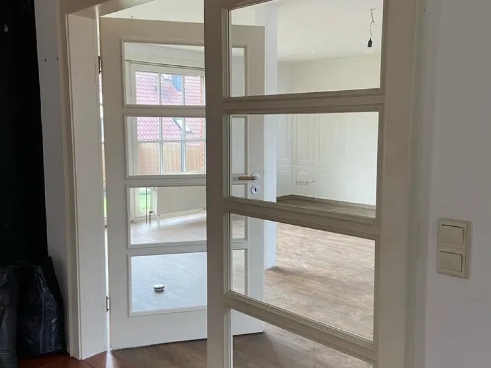 Bright 3-Room Apartment with High-Quality Features