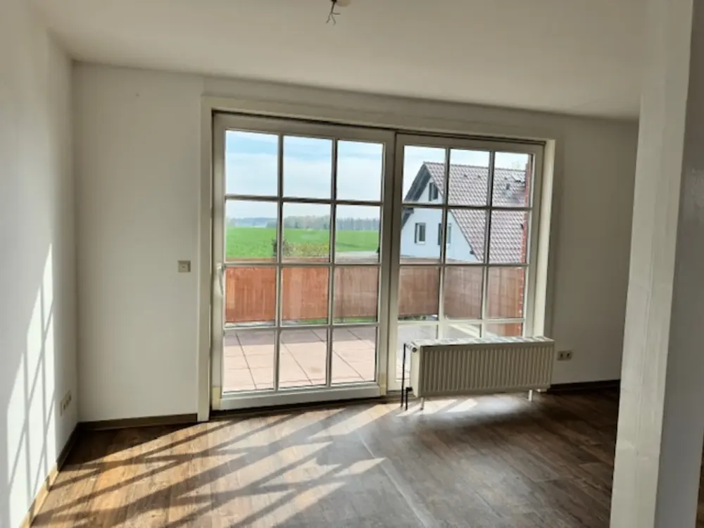 Bright 3-Room Apartment with High-Quality Features