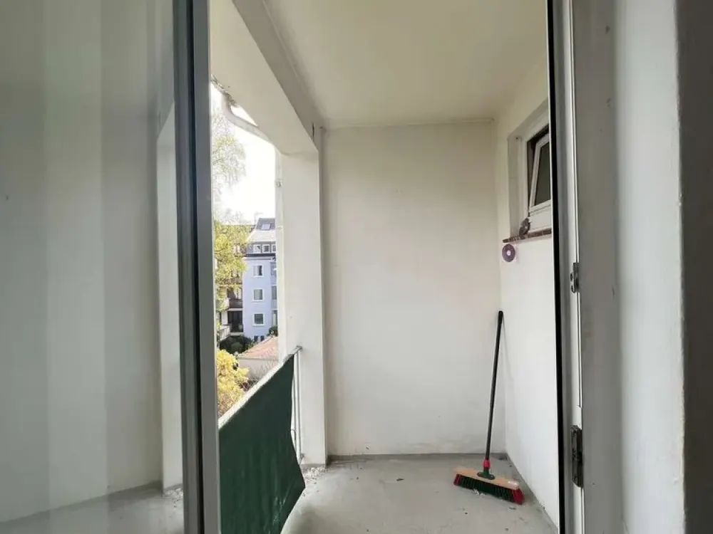1-Zimmer Wohnung mit Loggia in zentraler Lage