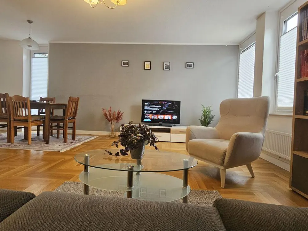 Modern und komplett ausgestattete sowie zentrumsnahe 3-Zimmer