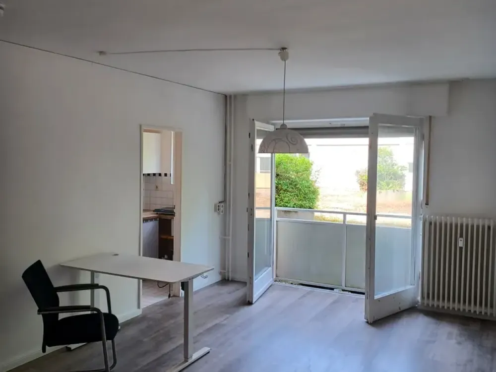 Kompaktes 1-Zimmer-Apartment für 1 Jahr: Modernisiertes Zuhause in Lichterfelde