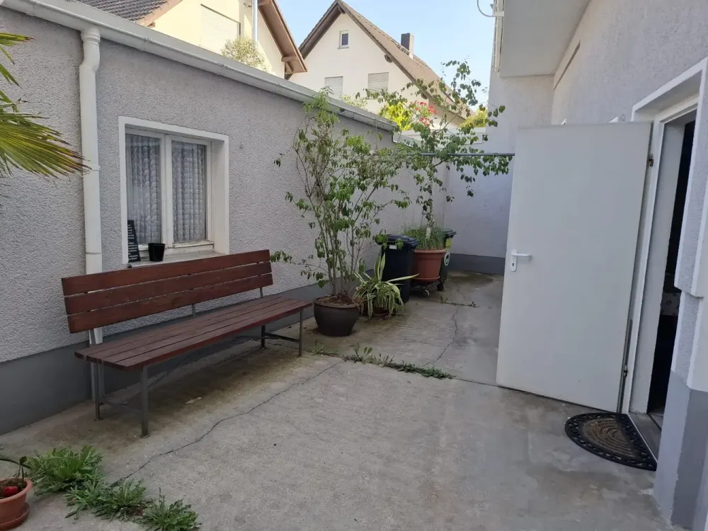 Serious Quiet Tenants Wanted