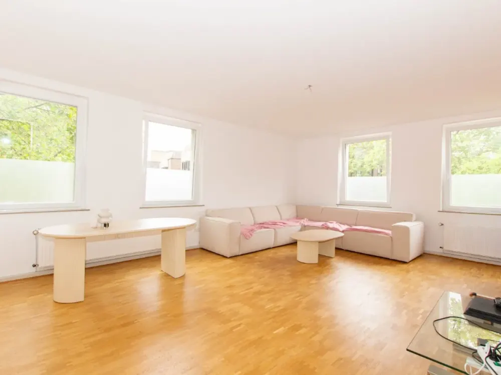 Wunderschöne Altbauwohnung mit viel Platz! #kleiner Balkon