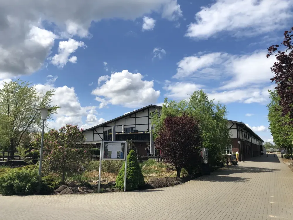 2-Zi.-WHG - herausragender hochenergieeffizienter Neubau - nicht nur für Pferdeliebhaber