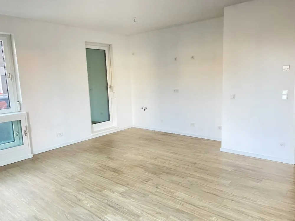 Helle 2-Zimmer-Wohnung mit Tageslichtbad, barrierefreie Objektgestaltung - provisionsfrei