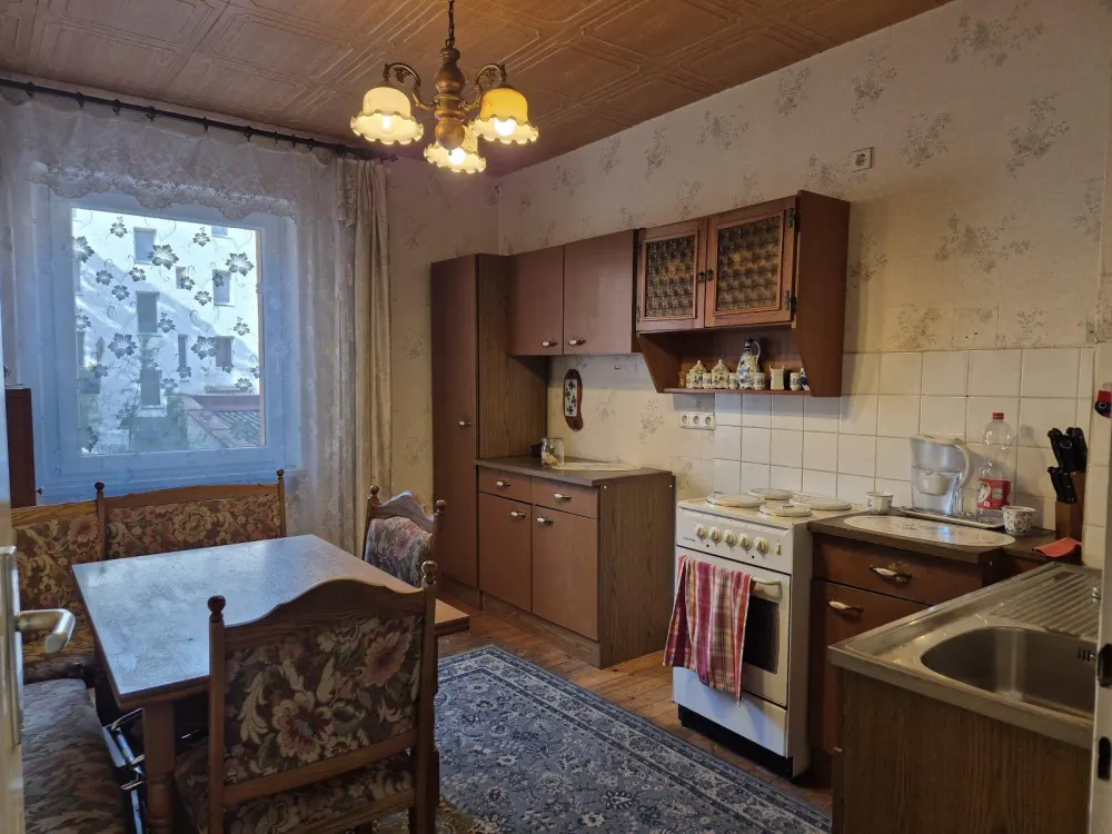 Ruhige 2-Zimmer-Wohnung im 1.OG mit sehr guter ÖPNV-Anbindung