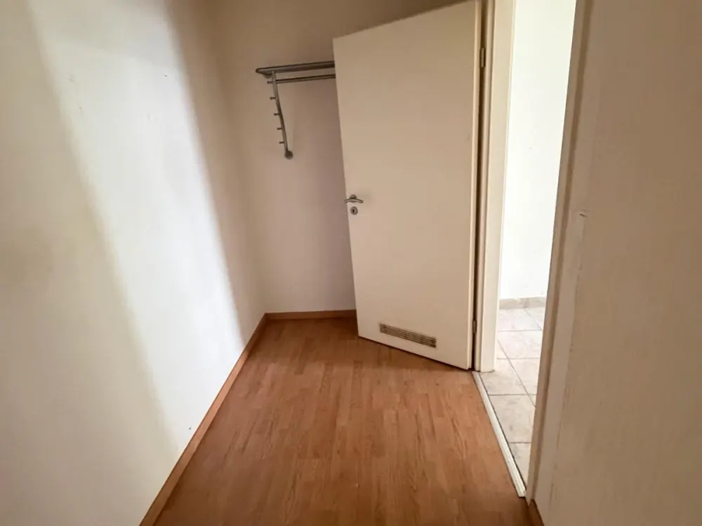 Attractive 2-Room Apartment with Balcony in Saarbrücken
