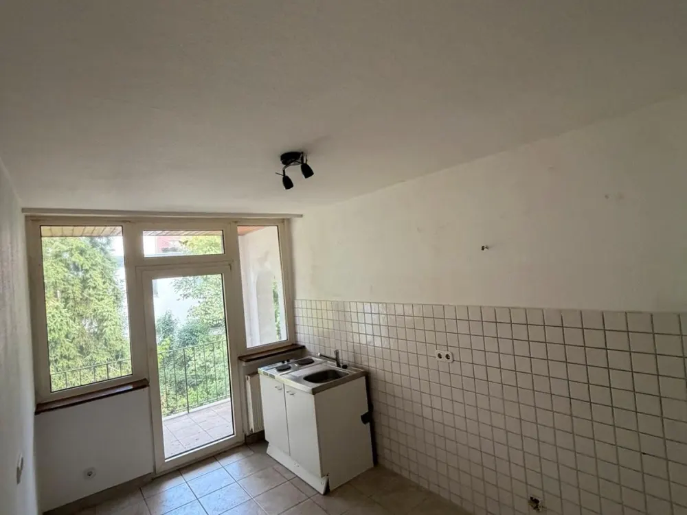 Attractive 2-Room Apartment with Balcony in Saarbrücken