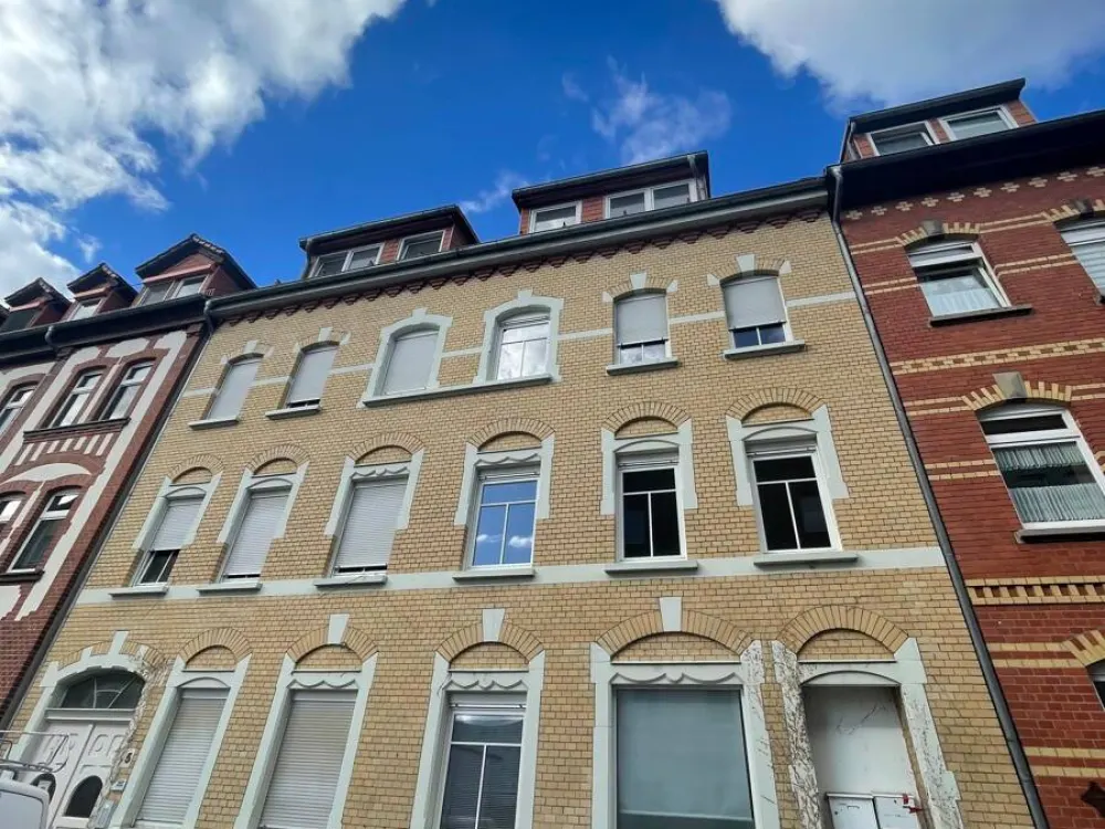 ATLAS IMMOBILIEN: شقة جميلة مكونة من 3 غرف * حديقة ومطبخ مجهز*