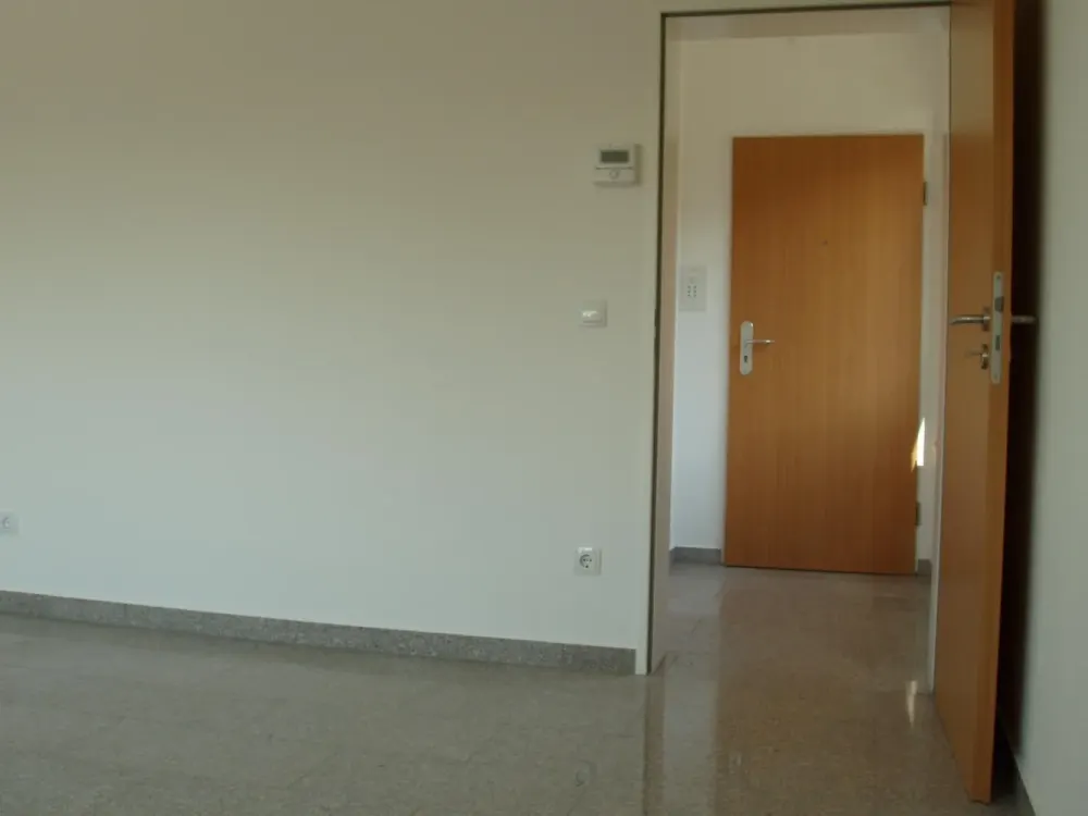 Bright Apartment in a Quiet Cul-de-Sac Location