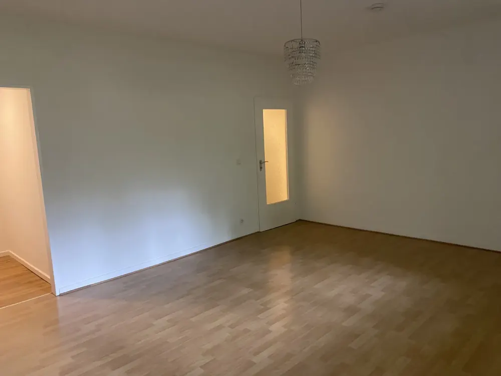 Sanierte 1-Zimmer-Wohnung in Frankfurt-Eschersheim