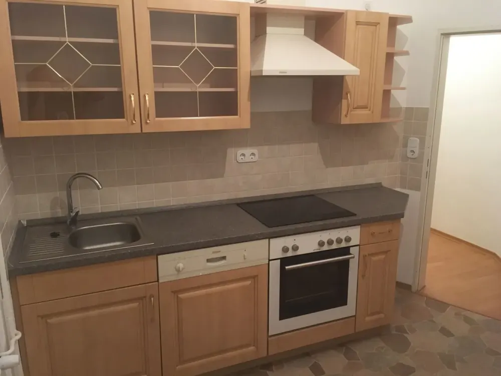 720 €, 50 m², 2 Zimmer