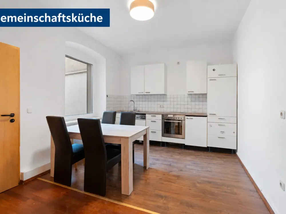 Teilmöbliertes WG-Zimmer in zentraler Lage von Paderborn, ideal für Studenten & Berufstätige