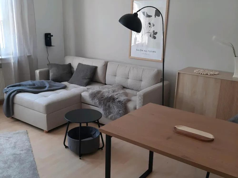 komfortable, möbilierte EG-wohnung zur befristeten Vermietung
