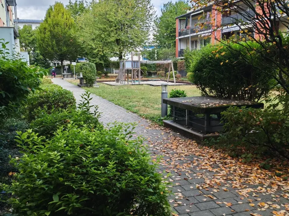 2-Room Apartment with Private Garden in Unterschleißheim - Lohhof