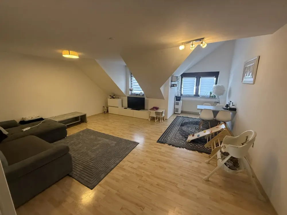 Zuhause mit drei Zimmern und Balkon in Troisdorf