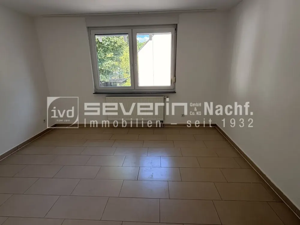 Attraktive 2 Zimmer Wohnung mit großen Räumen
