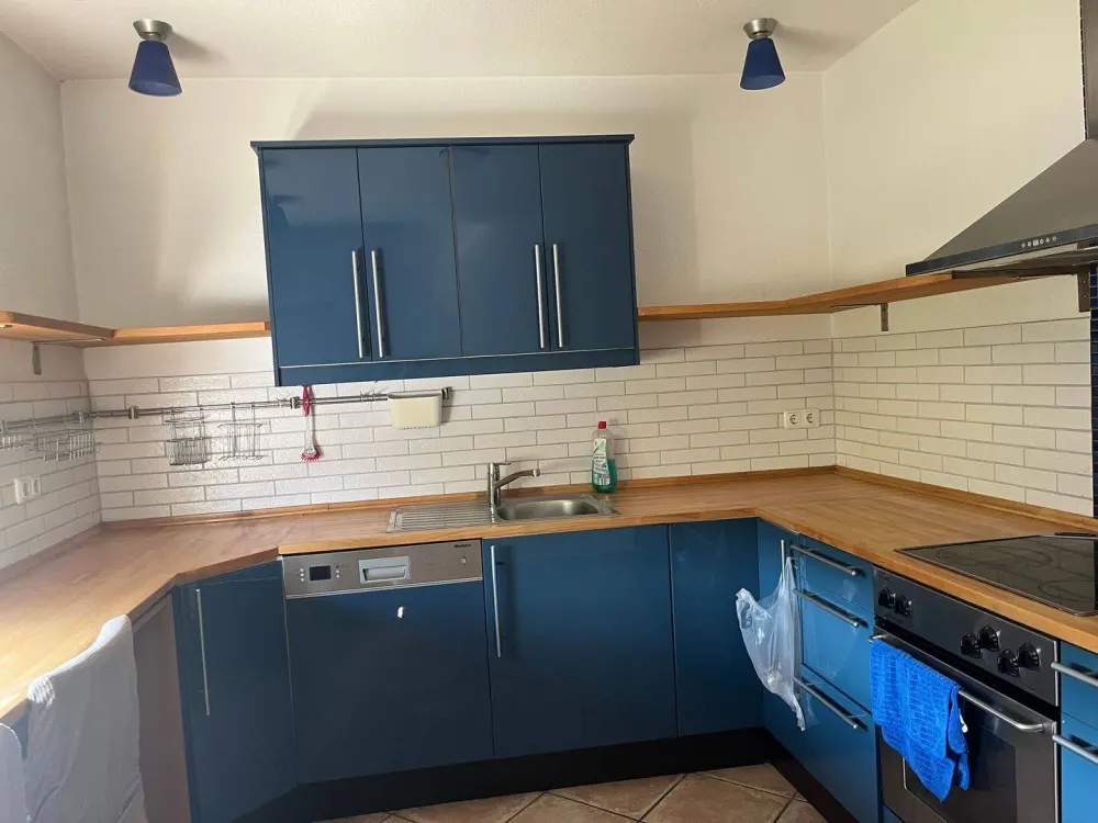 Three-Room Apartment in Höhenhaus