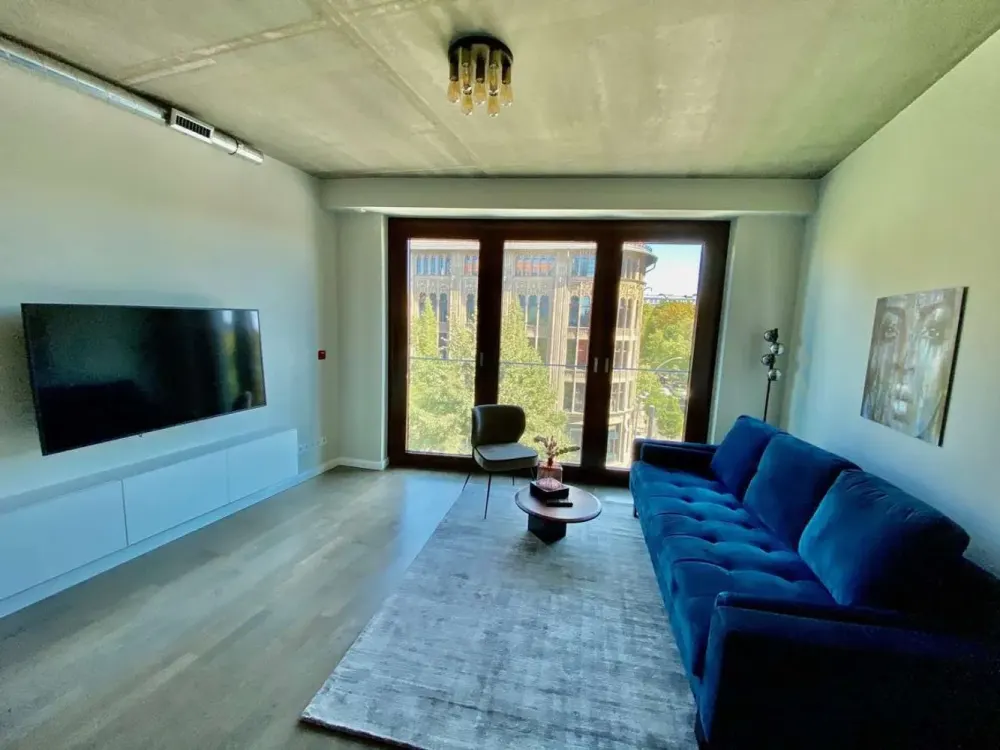modern-möbliertes Apartment mitten in Berlin