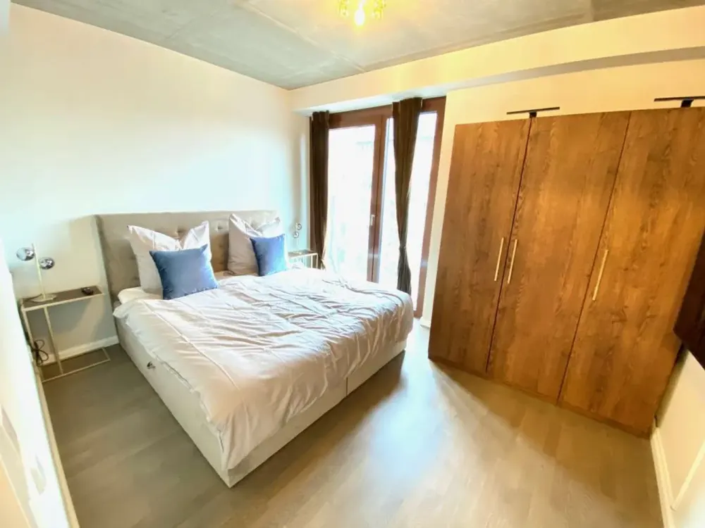modern-möbliertes Apartment mitten in Berlin