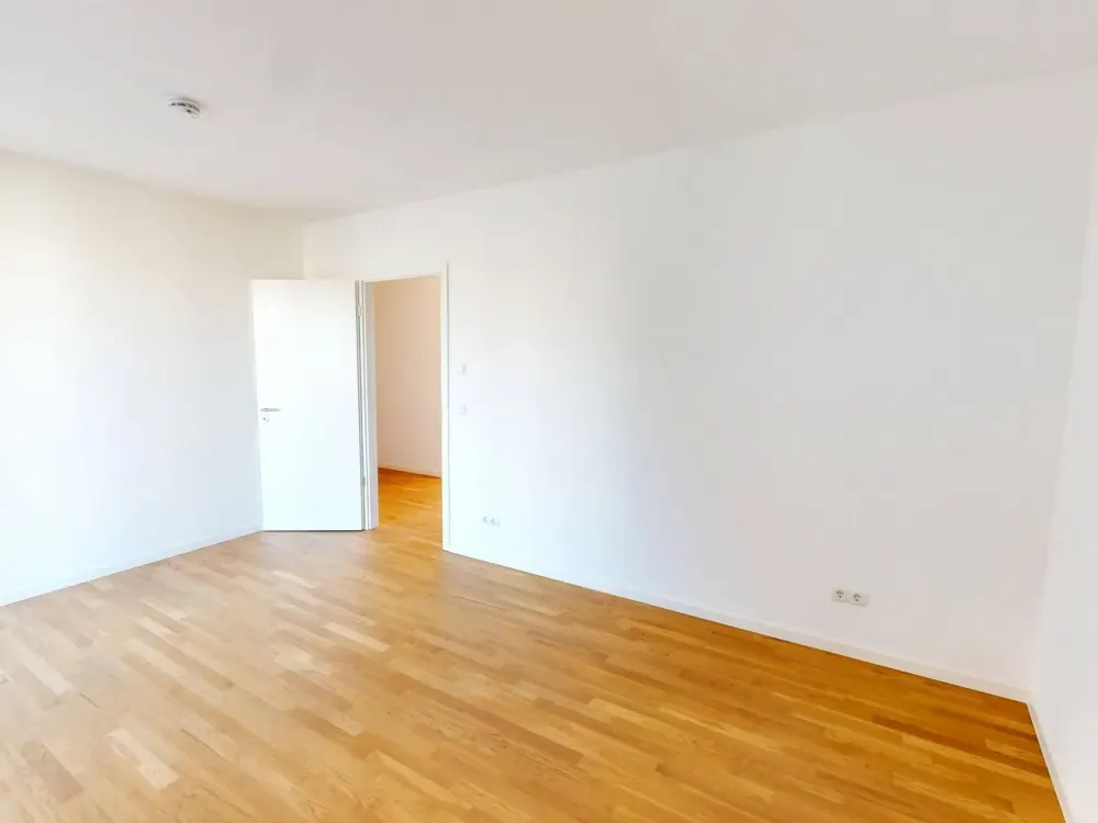 Schicke 2-Zimmer-Wohnung mit Einbauküche und Balkon in Berlin-Lichtenberg