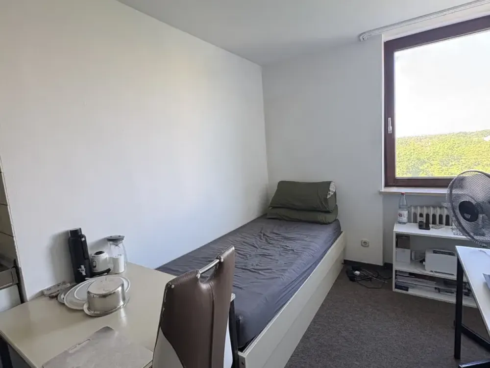 712 // 1-Zimmer-Wohnung in Sieglitzhof