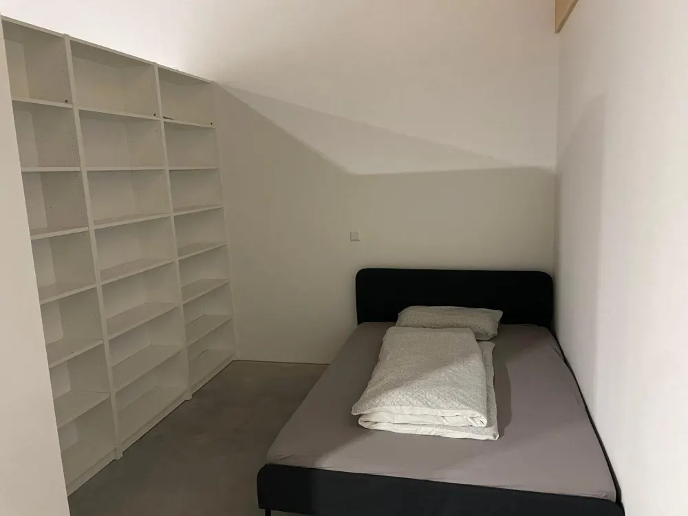1 Zimmerwohnung, nur an Firmen zu vermieten (mit MwSt.)