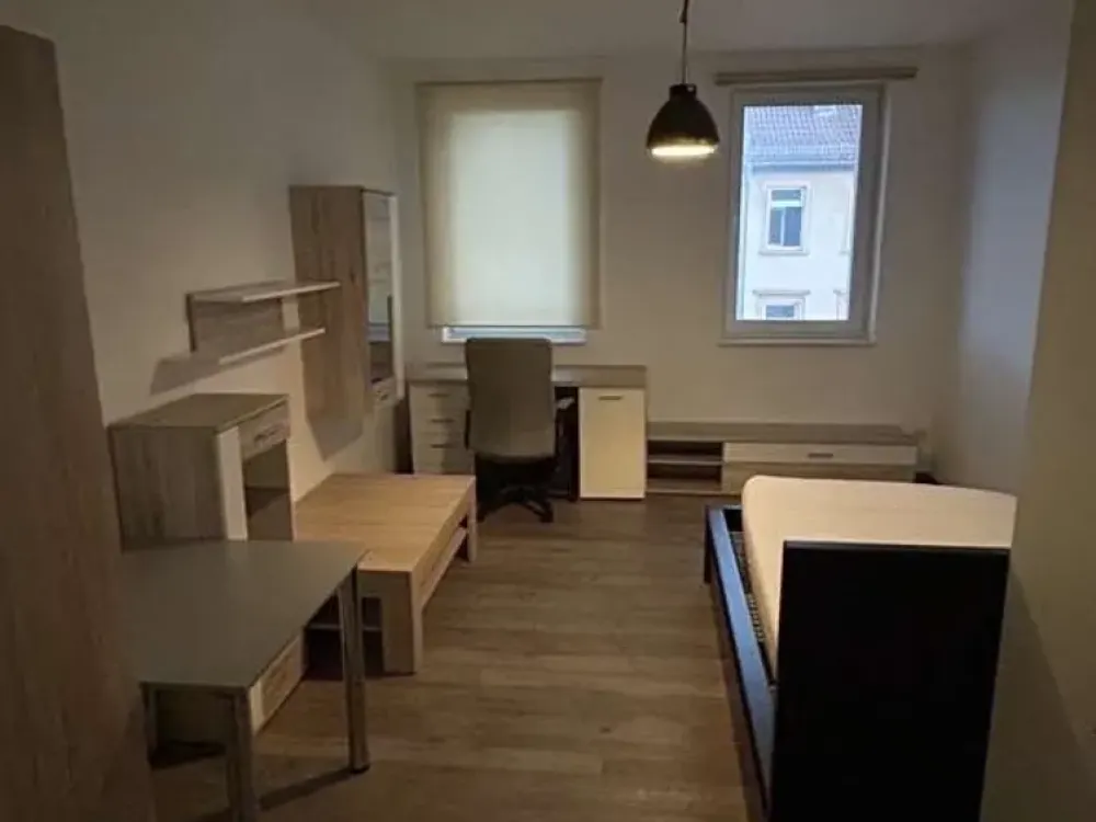 Studentenglück-1 Zimmer in 4er WG in Campusnähe Küche + Terrasse + Fußbodenheizung und Gäste-WC