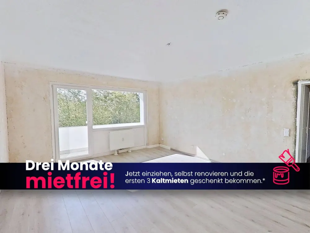 RENOVATE YOURSELF AND SAVE: Large 4-room apartment with BALCONY and plenty of natural light