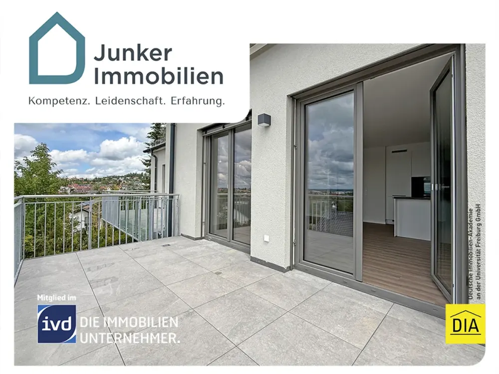 Moderne Neubau-Maisonettewohnung mit Balkon