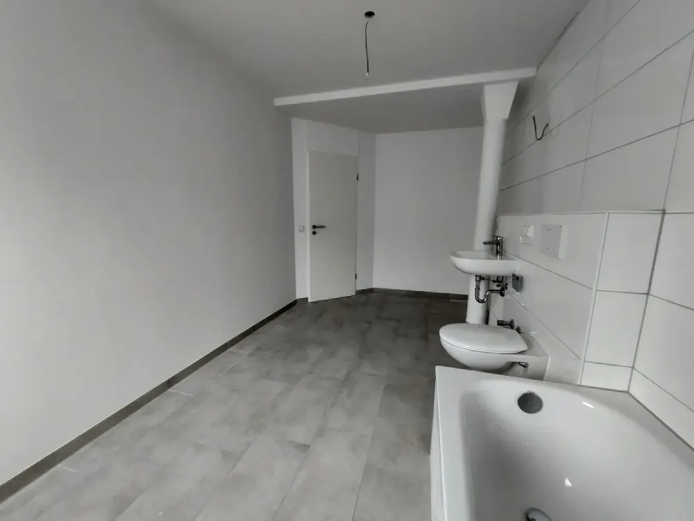Alt-Saarbrücken, 2-room apartment 64 m², Large roof terrace 40 m²!