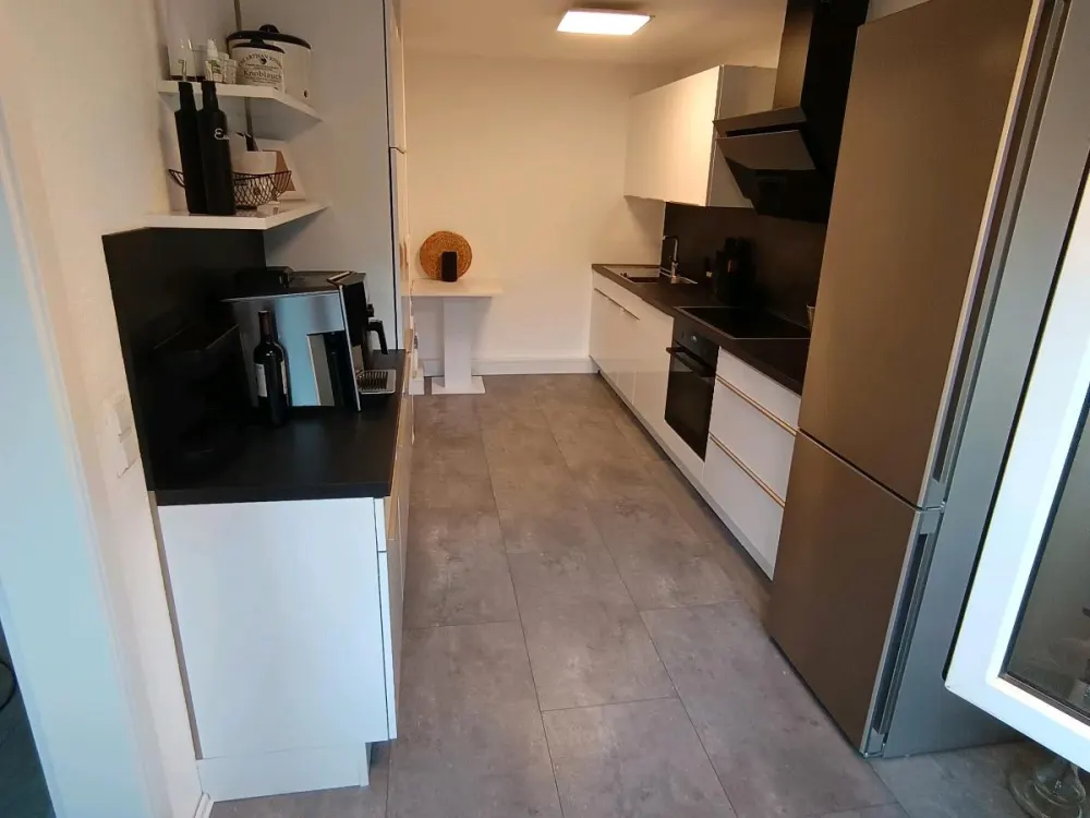 Hochwertige möblierte, moderne 2,5Zimmer Wohnung in Ludwigsburg
